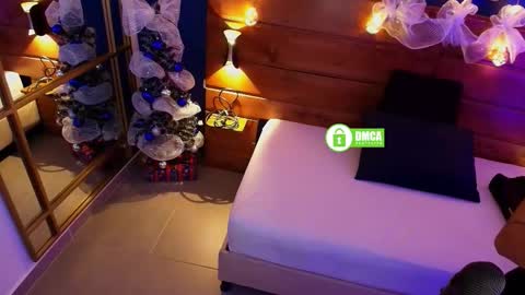 Dani online show from 12.21.25