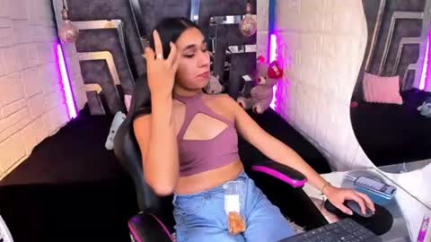 Snapshot of mahiara_hot chatting on 07.28.26 mahiara hot online show from 07.28.26