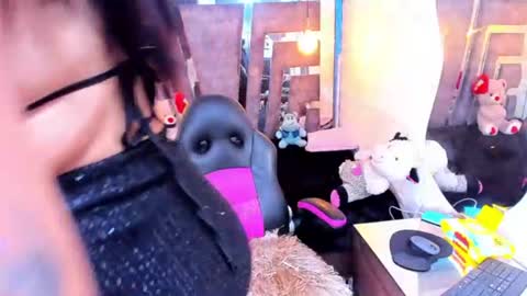 Snapshot of mahiara_hot chatting on 07.30.26 mahiara hot online show from 07.30.26