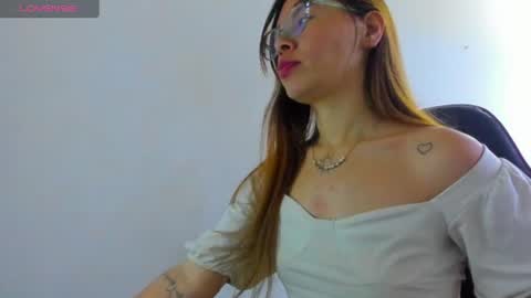 Snapshot of maia_blaze chatting on 07.05.26 Maia online show from 07.05.26