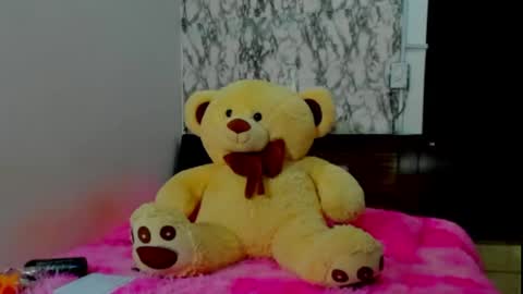 Snapshot of maia_bronce chatting on 05.04.26 Maia Bronce online show from 05.04.26