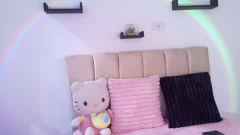 Snapshot of maia_soler chatting on 11.07.25 maia_soler online show from 11.07.25