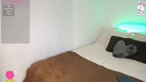    t  online show from 02.08.26