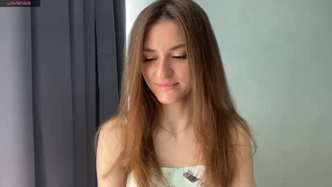 Snapshot of maiabarthe chatting on 05.29.26 M I A online show from 05.29.26