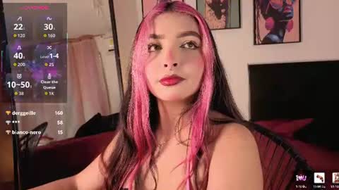 Snapshot of maiamancini chatting on 07.28.26 Maia online show from 07.28.26