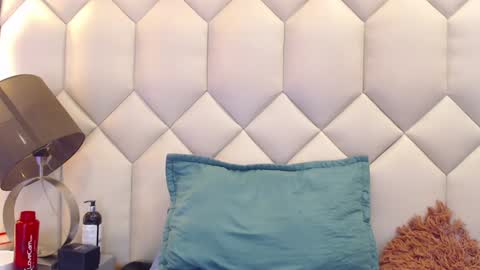 Maia  online show from 01.23.25