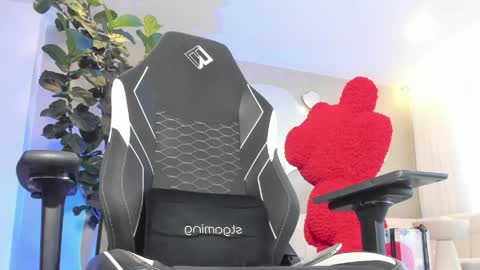 MAICOL  online show from 04.14.26