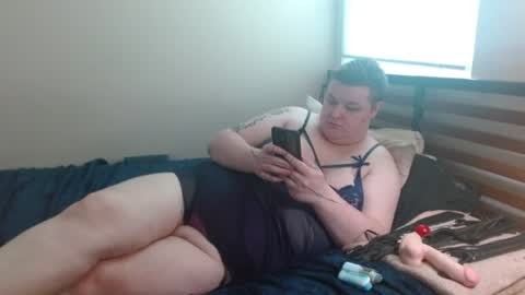 Snapshot of maidensaigexo chatting on 06.27.26 Alyx online show from 06.27.26