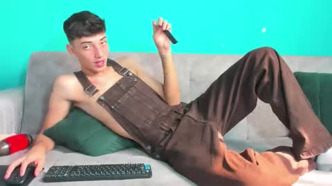 Maikol online show from 02.12.26