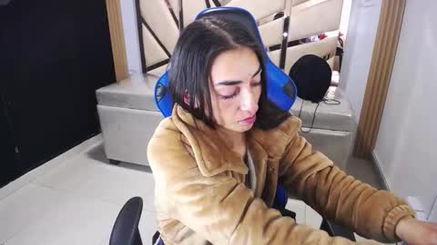 Maily online show from 12.18.25