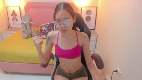 Snapshot of mailylove1 chatting on 12.30.24 M A I L Y online show from 12.30.24