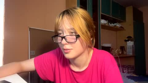 Evie online show from 06.13.26
