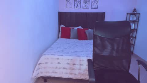 Maite online show from 02.08.25