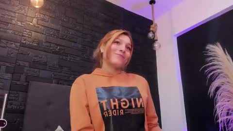 maite_smith69 online show from 11.06.25