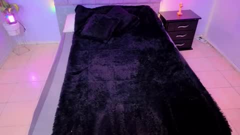 MAITE STONE1 online show from 11.29.25