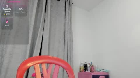 Snapshot of maitte_love chatting on 09.26.25 maitte_love online show from 09.26.25