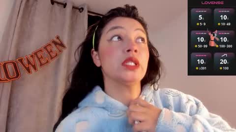 Snapshot of maitte_love chatting on 10.08.25 maitte_love online show from 10.08.25