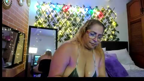 Snapshot of maja_hills chatting on 10.07.25 maja_hills online show from 10.07.25