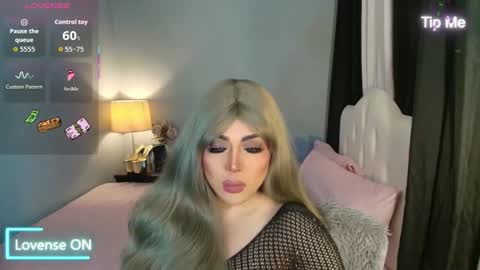 majestydannaxx online show from 12.14.25