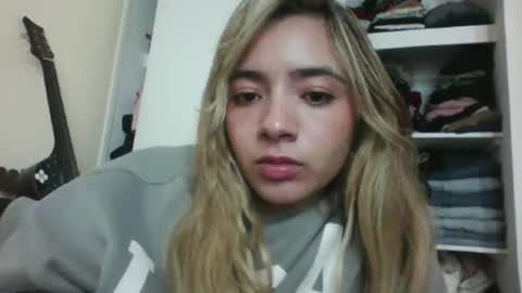 majo_gomezz online show from 11.02.25