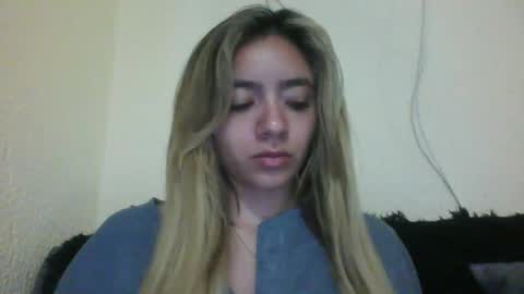 majo_gomezz online show from 12.05.25