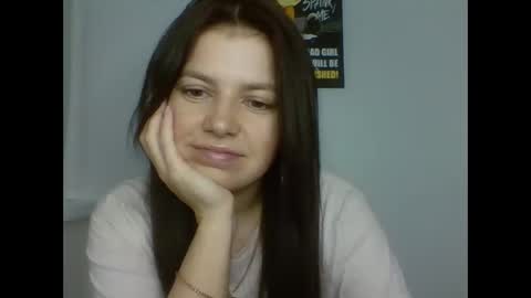 make_mesmile online show from 12.18.25