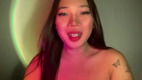 Snapshot of makemesquirt_xxx chatting on 06.21.26 KEANA online show from 06.21.26