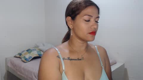 Snapshot of makennaa_1 chatting on 12.22.24 MAKENNAA online show from 12.22.24