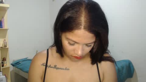 Snapshot of makennaa_1 chatting on 03.11.25 MAKENNAA online show from 03.11.25