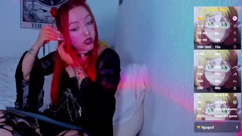 Snapshot of makii_33 chatting on 03.09.25 ... ... online show from 03.09.25