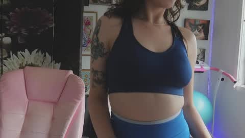 MakiyahBelle online show from 04.10.26