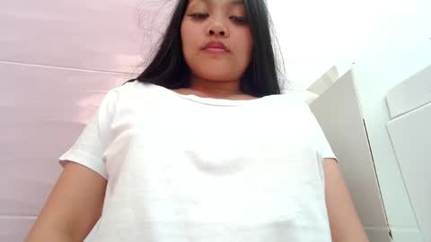 Snapshot of makulato chatting on 05.25.26 Maya online show from 05.25.26