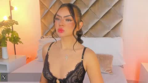 Snapshot of malaia_hills chatting on 06.03.26 Call Me Mala online show from 06.03.26
