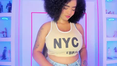 Snapshot of malaikabrown chatting on 12.18.24 online show from 12.18.24