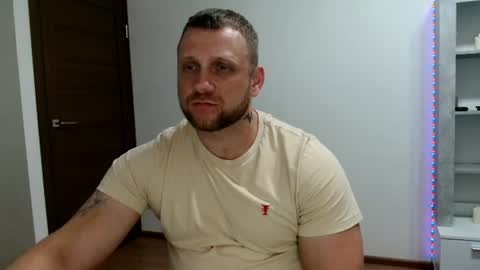 Snapshot of malchyshka chatting on 06.25.26 malchyshka online show from 06.25.26