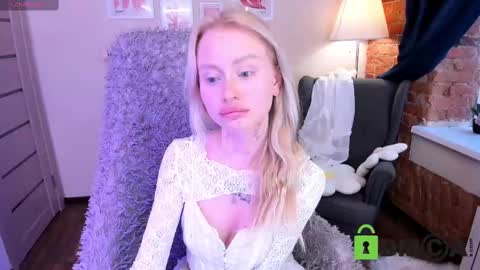 Snapshot of malenaernman chatting on 02.28.25 Malena online show from 02.28.25
