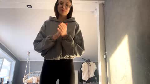 Elin online show from 03.25.26