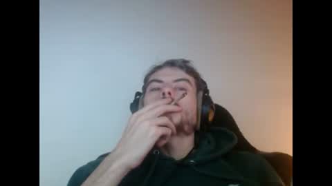 Snapshot of malenpc chatting on 11.03.25 malenpc online show from 11.03.25