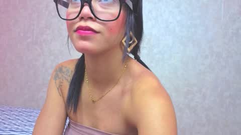 Malia foox online show from 11.30.25