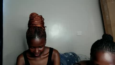 Snapshot of malia_latifa chatting on 05.16.26 lati online show from 05.16.26