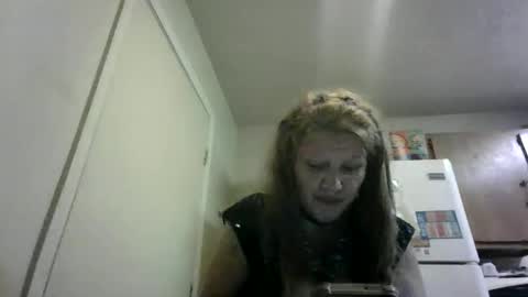 Snapshot of malinda702 chatting on 11.14.25 malinda702 online show from 11.14.25