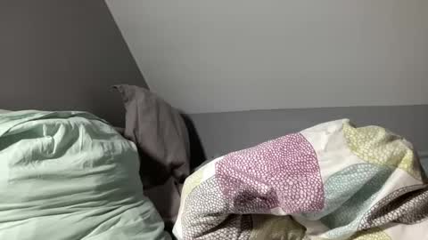 Snapshot of malinxlelynx_ chatting on 02.23.25 Charlyyee online show from 02.23.25