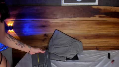 mallory_dietlinde online show from 03.04.25