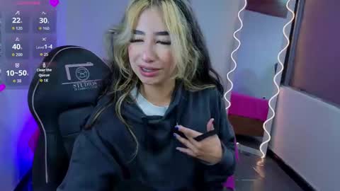 Malory  online show from 09.08.25