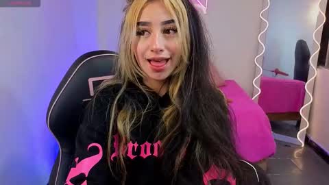 Malory  online show from 09.15.25