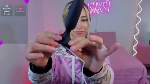 Malory  online show from 09.30.25