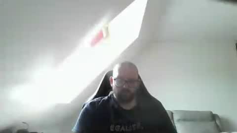 Snapshot of malou2927 chatting on 06.15.26 breton online show from 06.15.26