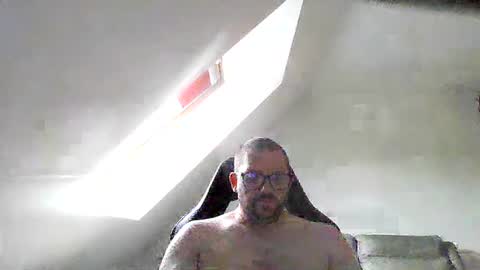 Snapshot of malou2927 chatting on 07.15.26 breton online show from 07.15.26