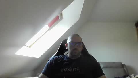 Snapshot of malou2927 chatting on 07.23.26 breton online show from 07.23.26