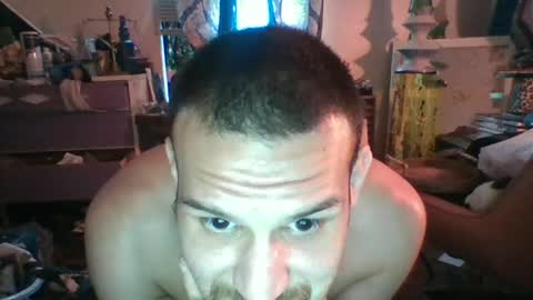 Snapshot of malovesik chatting on 06.19.26 malovesik online show from 06.19.26
